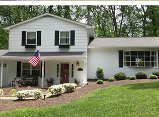 3705 Acosta Rd, Fairfax, VA 22031