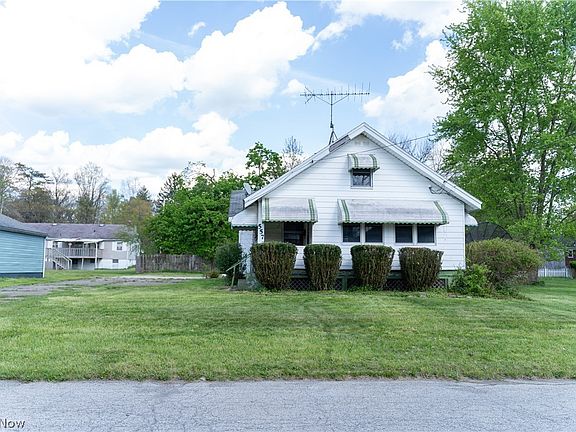 3rd image of 557 Sunshine Ave