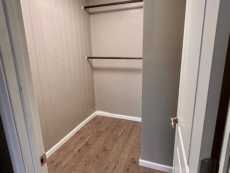 3910 Witty Ln — Photo 8
