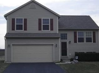 110 Bellebrooke Dr, Pataskala, OH 43062