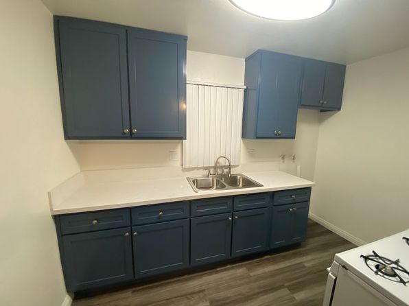 2467-2471 1/2 W 251st St #71