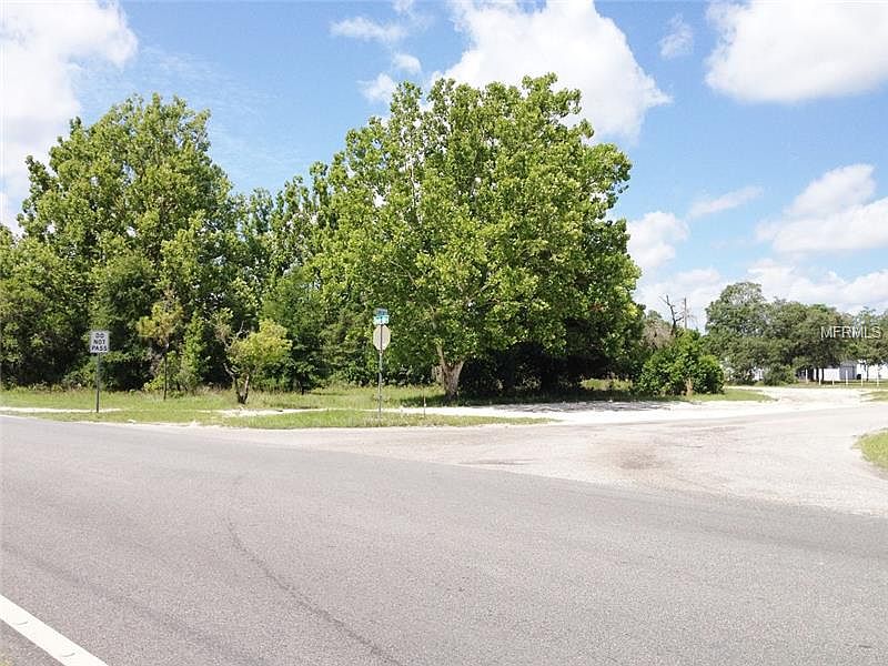 2nd image of 18349 Shady Hills Rd