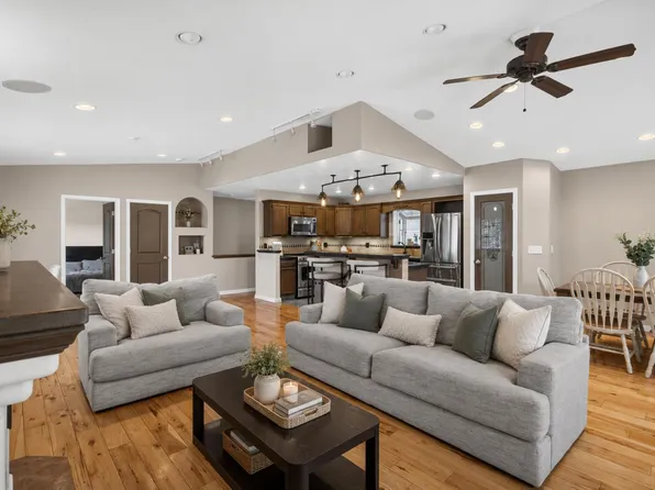 16924 Oscar Dr, Grass Valley, CA 95949