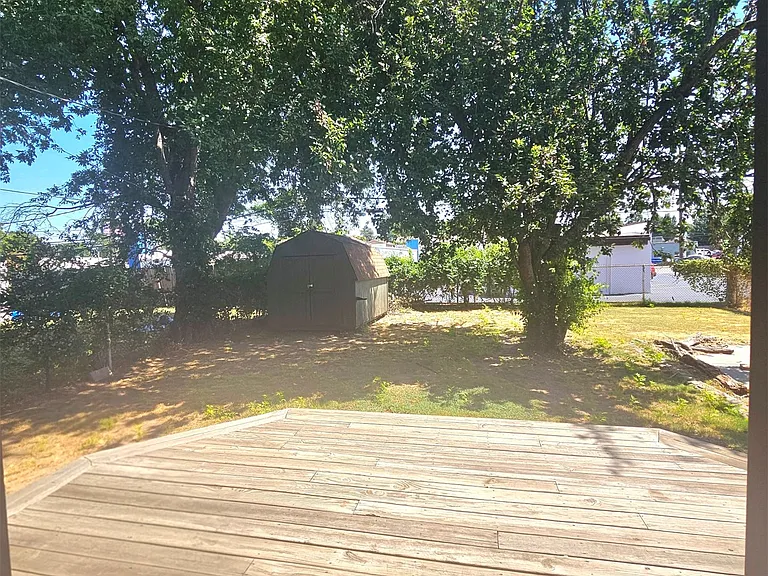 1411 S Gary Pl — Photo 14