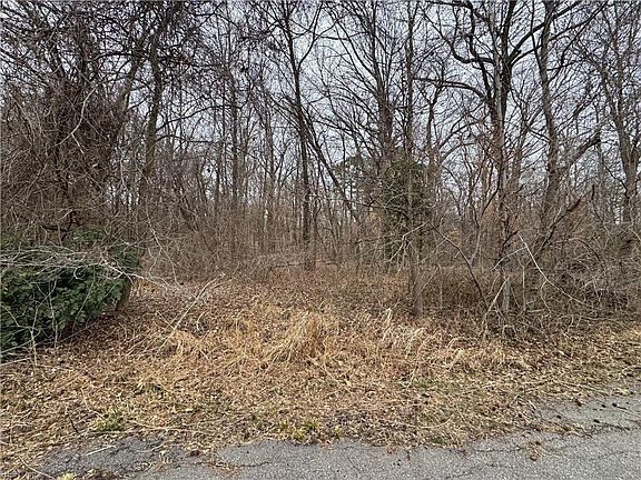 5th image of 240 Dozier Rd