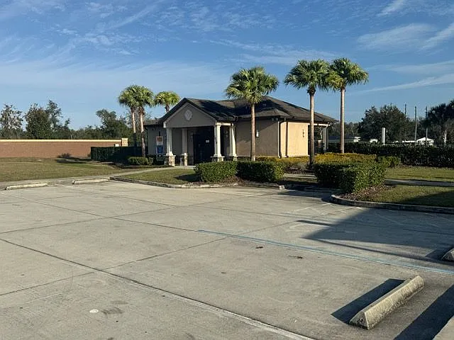 4 bed, 2.0 bath, 1757 sqft, $2,250 — Photo 4