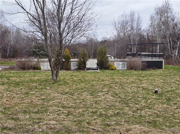6289 Cooper St, Vernon, NY 13476