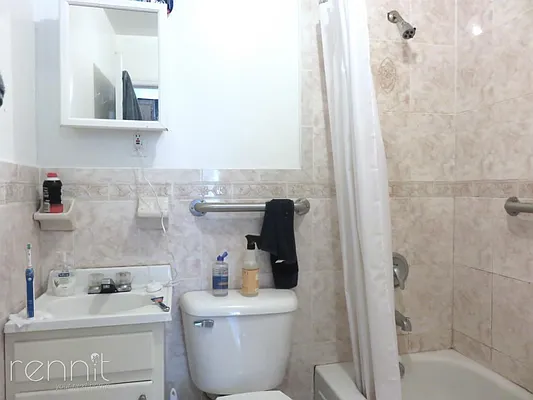 Rented by Rennit Inc. | media 69