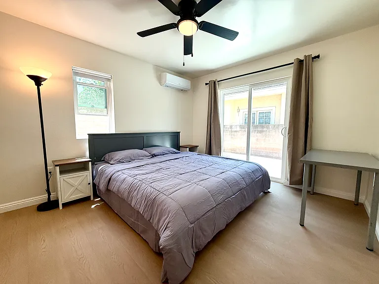 2405 S 6th Ave — Photo 6