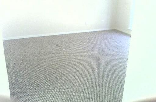 4th image of 226 FLINTSTONE DR