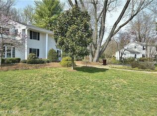 407 Belmont Dr SW, Leesburg, VA 20175