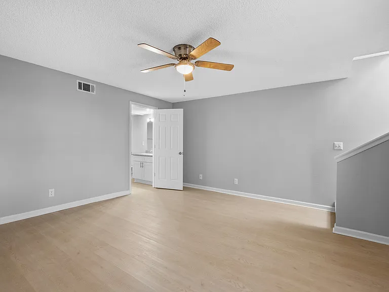 1377 E Sequoyah Ct — Photo 14