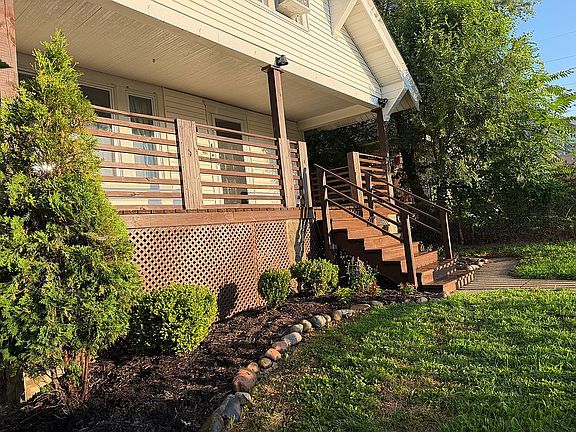 3rd image of 814 S 50th Ave