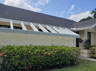 10875 Lake Front Pl, Boca Raton, FL 33498