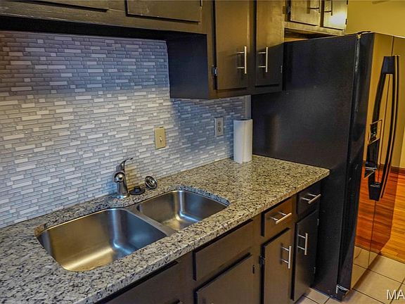 5th image of 6957 Chippewa St #2W