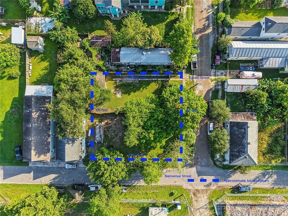 1st image of 400 Tupelo St