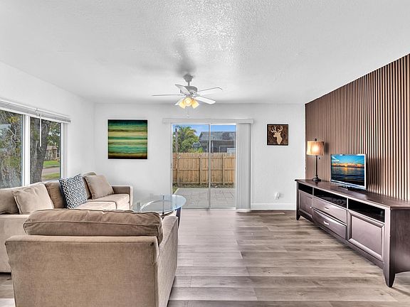 5th image of 8003 NW 67th Avenue