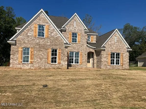 1767 Baisley Dr, Nesbit, MS 38651