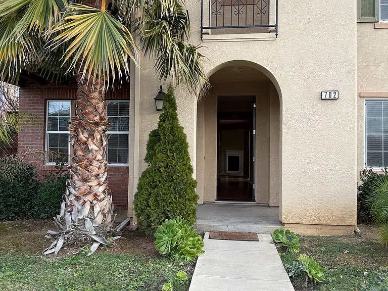 702 N San Marcos Dr — Photo 6