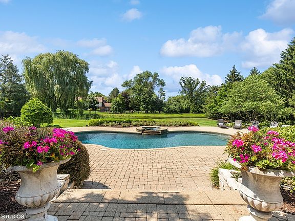 5th image of 5741 Churchill Ln