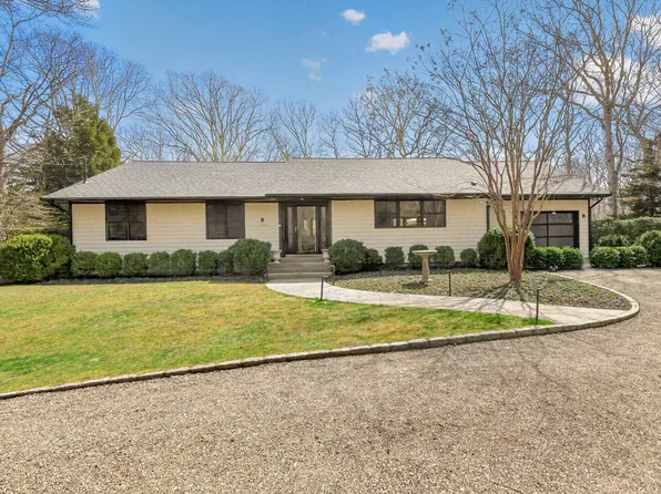 24 Lilla Ln, East Hampton, NY 11937