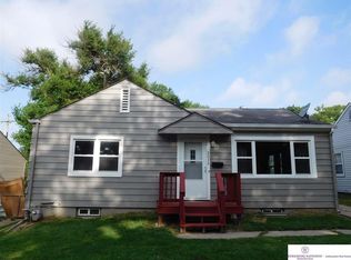 2032 Calhoun St, Bellevue, NE 68005