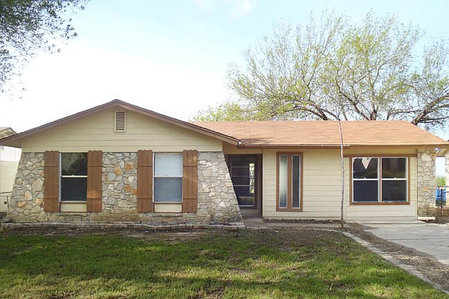 1st image of 4546 Guadalajara Dr