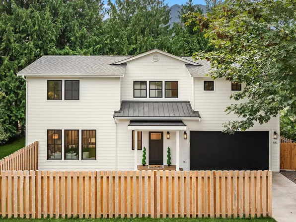 441 SE Alder Dr, North Bend, WA 98045