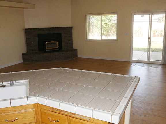 4th image of 12960 Briarcliff Dr