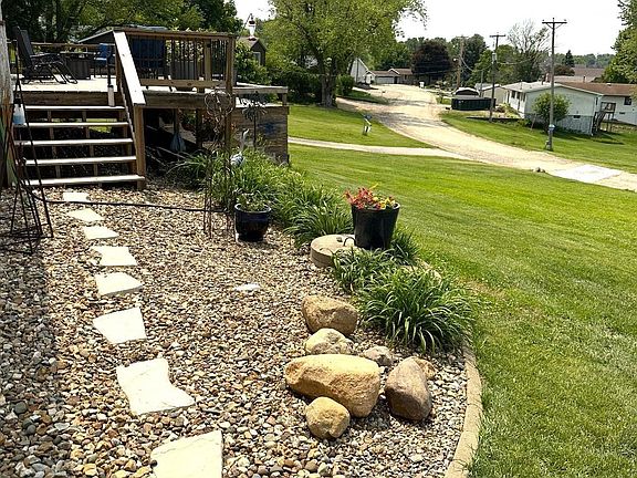 2nd image of 299 Center Point Dr