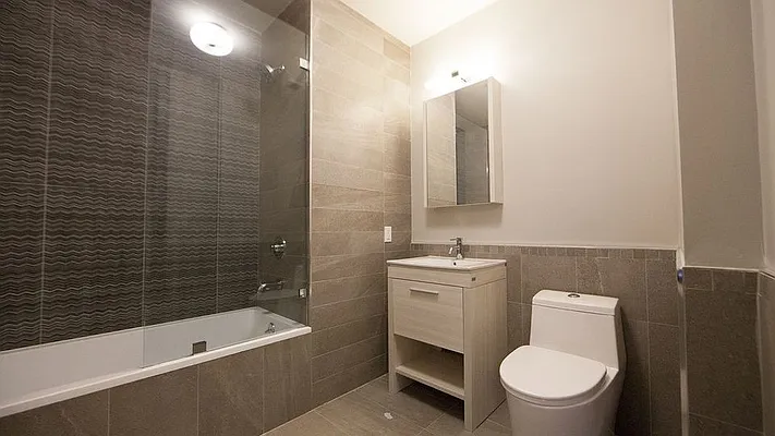 Rented by Nooklyn NYC LLC | media 21