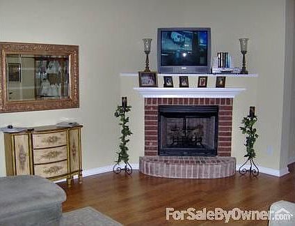 5th image of 113 Glen Arbor Ln