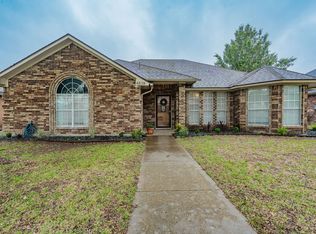 4838 Crestpoint Ln, Garland, TX 75043
