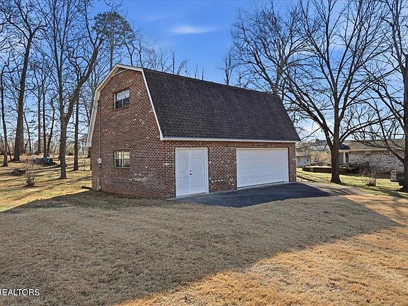 3rd image of 3562 Peppermint Hills Dr