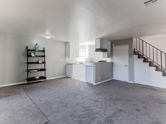 2nd image of 708 N Eucalyptus Ave APT 105