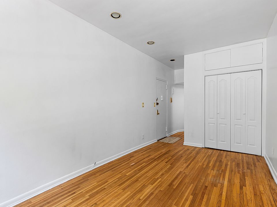 1st image of 521 E 88th St APT 1A