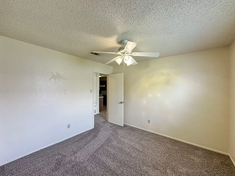 2706 Boyd Ave — Photo 14