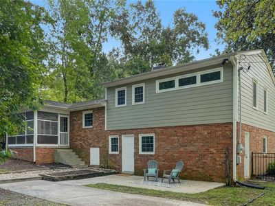 2416 Springwood Dr, Greensboro, NC, 27403