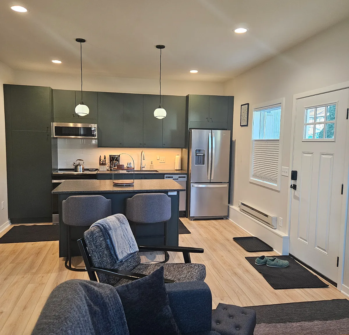 1 bed, 600 sqft, $1,900 — Photo 3
