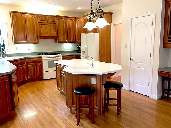 5th image of 4508 E Foxmoor Ln