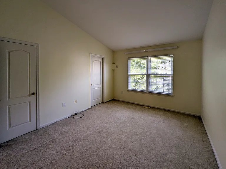 7102 Union Ct — Photo 21