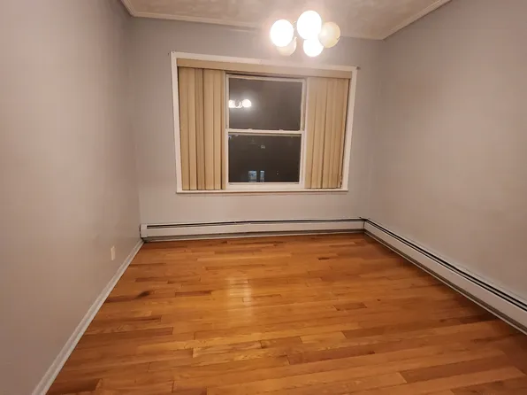 111 Baldwin Avenue image 2 of 5