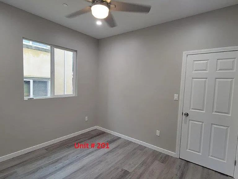 708 E Verdugo Ave #201 — Photo 11