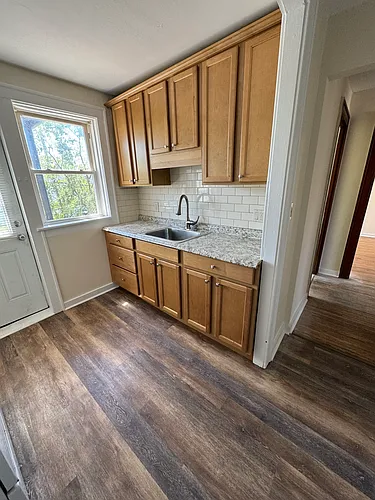 1164 Kenmore Ave Photo 1
