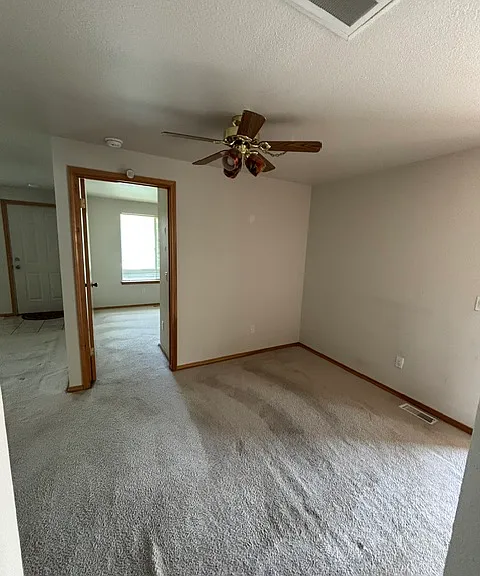 217 E Belair Dr — Photo 10