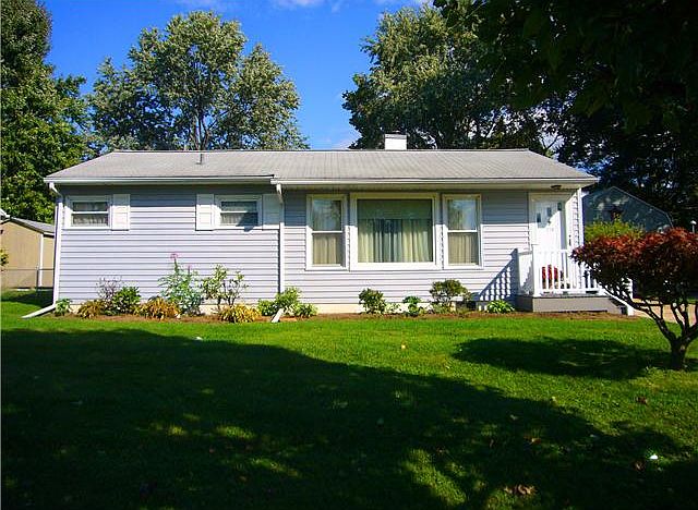 1st image of 118 Saint John Dr