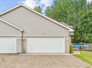 6 Nina Ct, Isanti, MN 55040