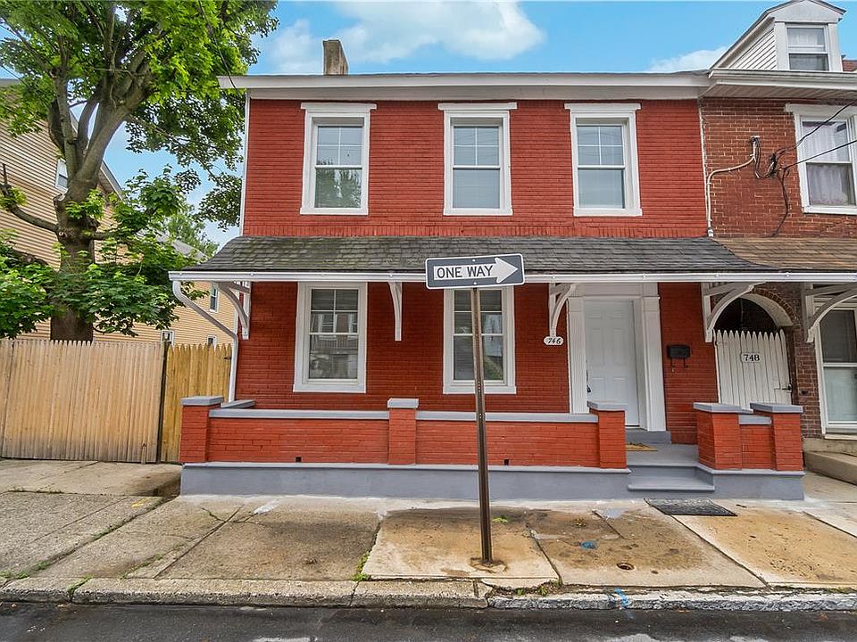 1st image of 746 Front St