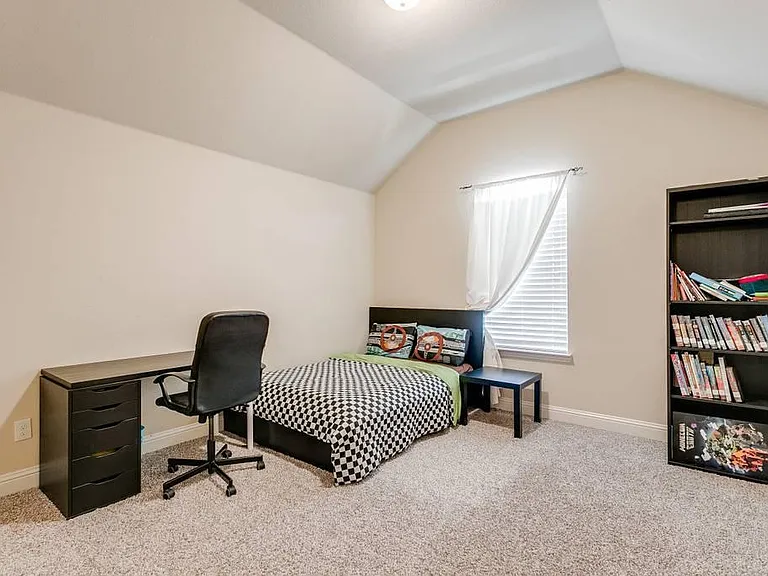 4119 Napoli Way — Photo 24
