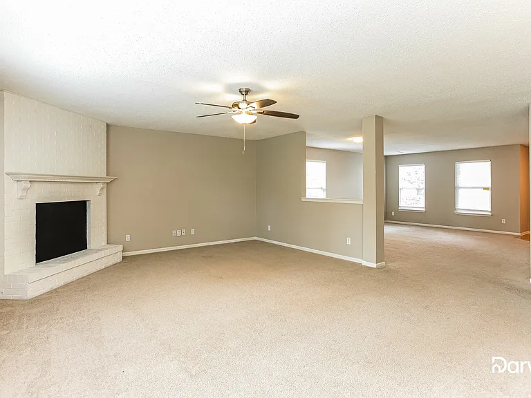 12645 E 131st St — Photo 5